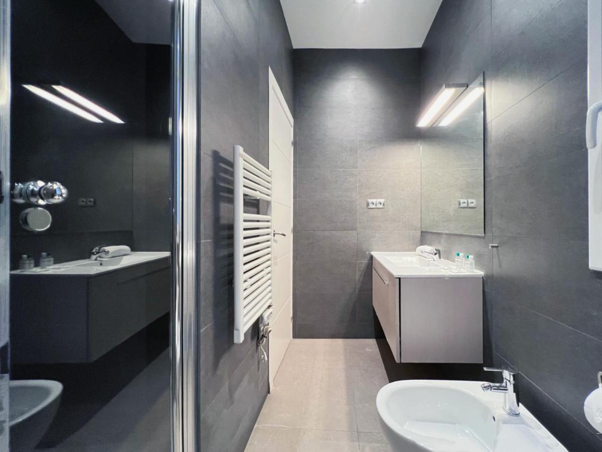 Stay U-Nique Apartments Fontanella Barcelona Luaran gambar